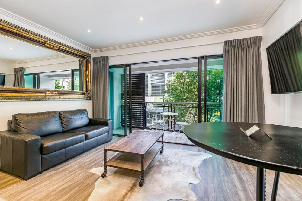 Corporate, Spacious Staycation - Sky Tower Views Auckland Luaran gambar