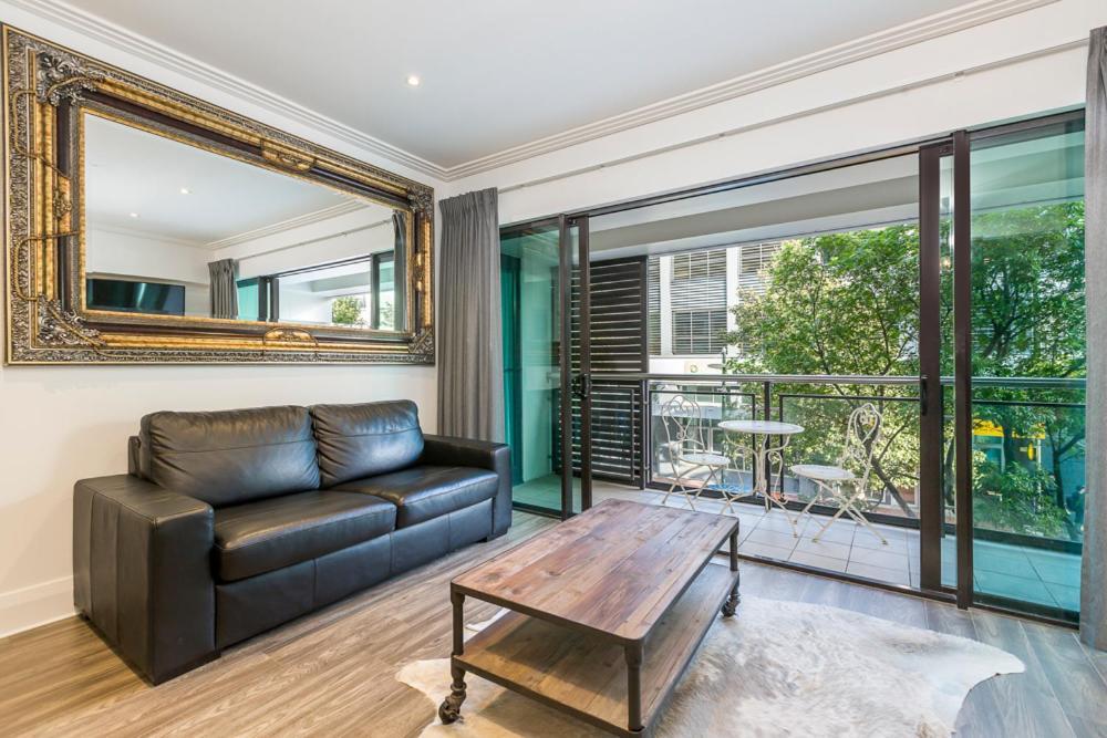 Corporate, Spacious Staycation - Sky Tower Views Auckland Luaran gambar